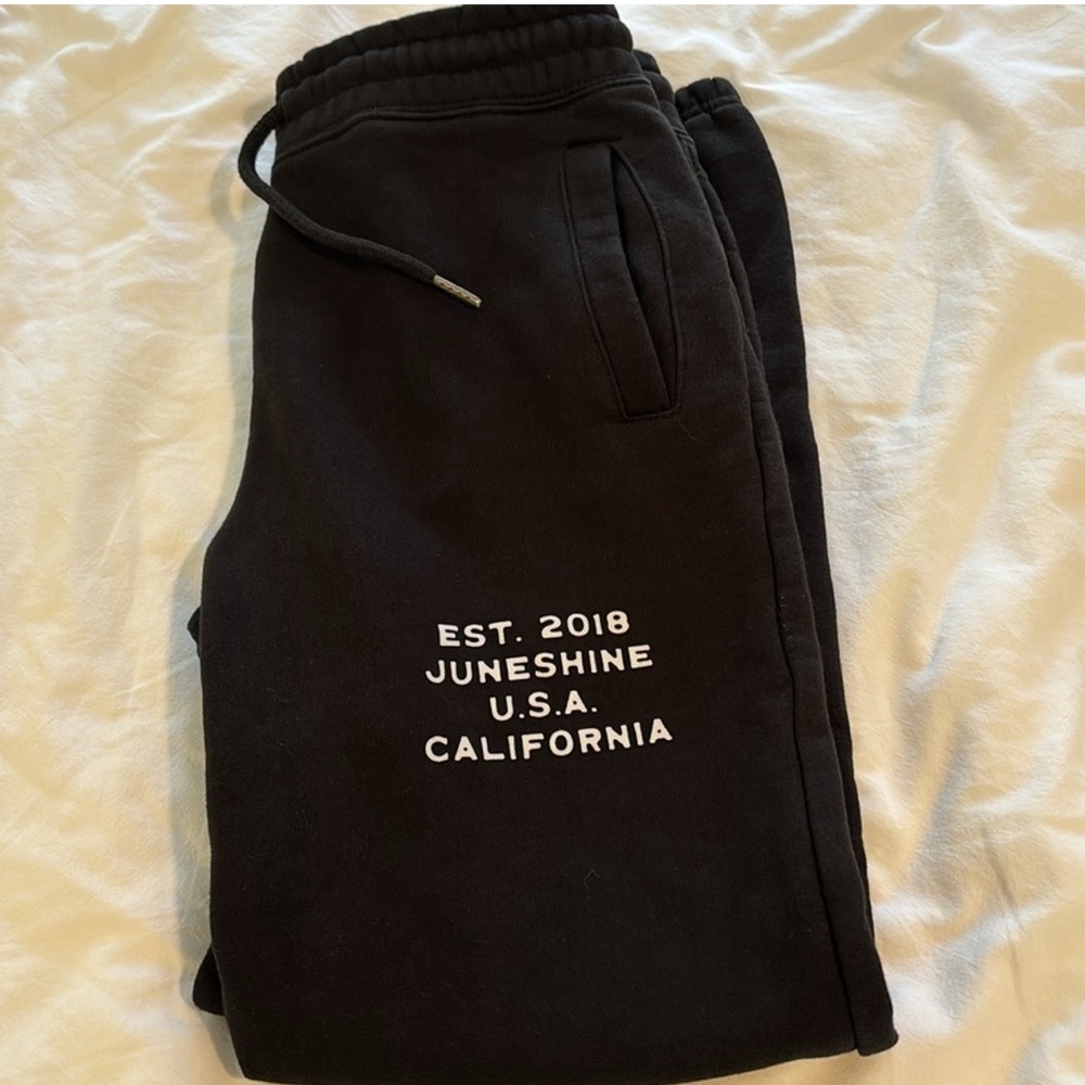 Fantastic JUNESHINE Black Sweatpants - Small
